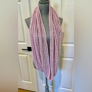 BCBGeneration Infinity Loop Pink Scarf Winter Outdoor Holiday‎ Travel
